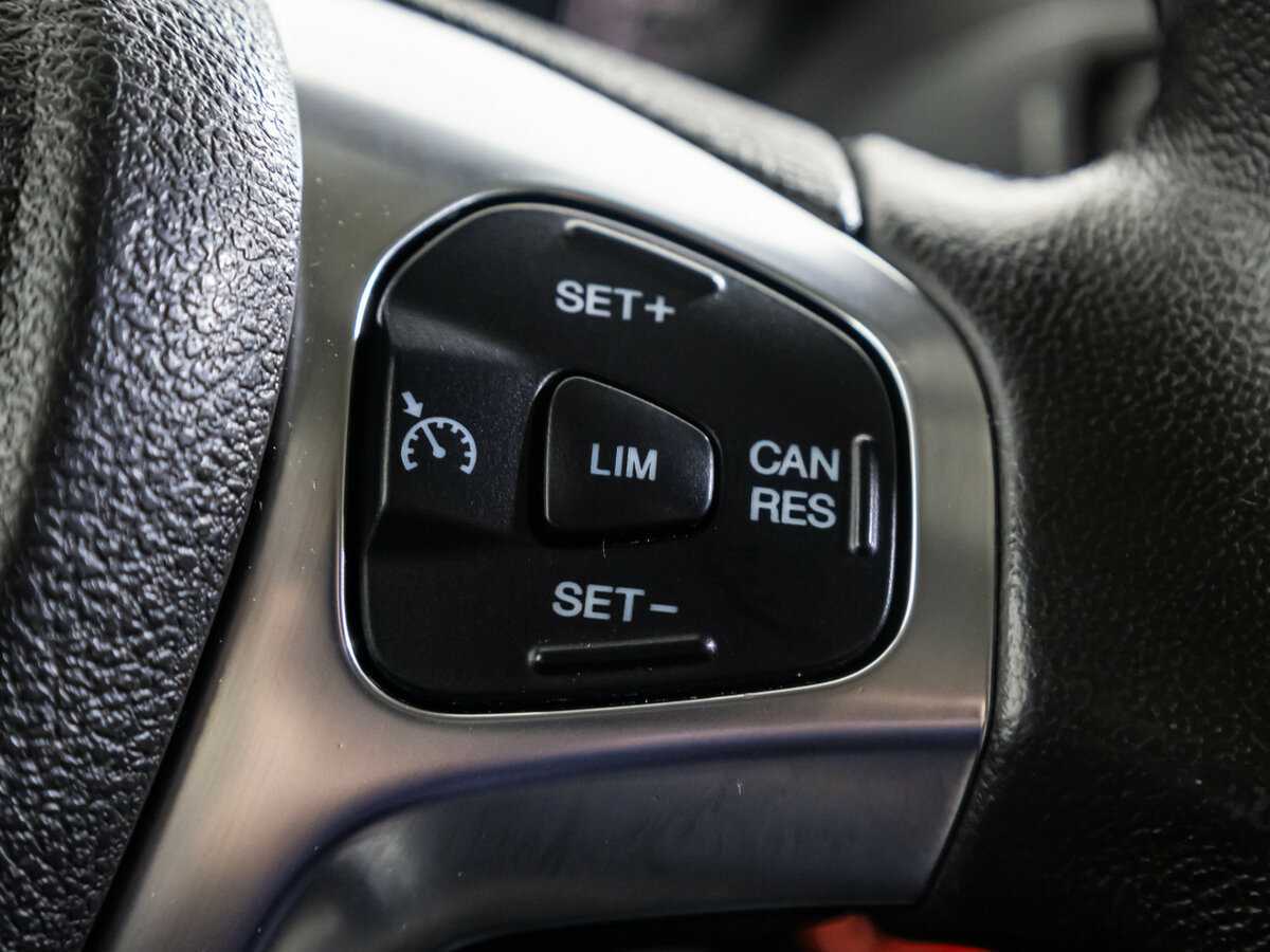Купить Ford Tourneo Courier с пробегом. Фото: #15
