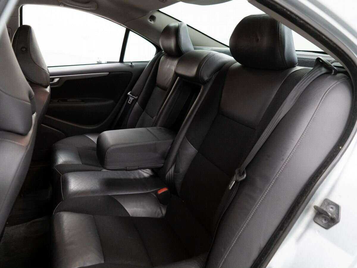 Купить Volvo S60 с пробегом. Фото: #6