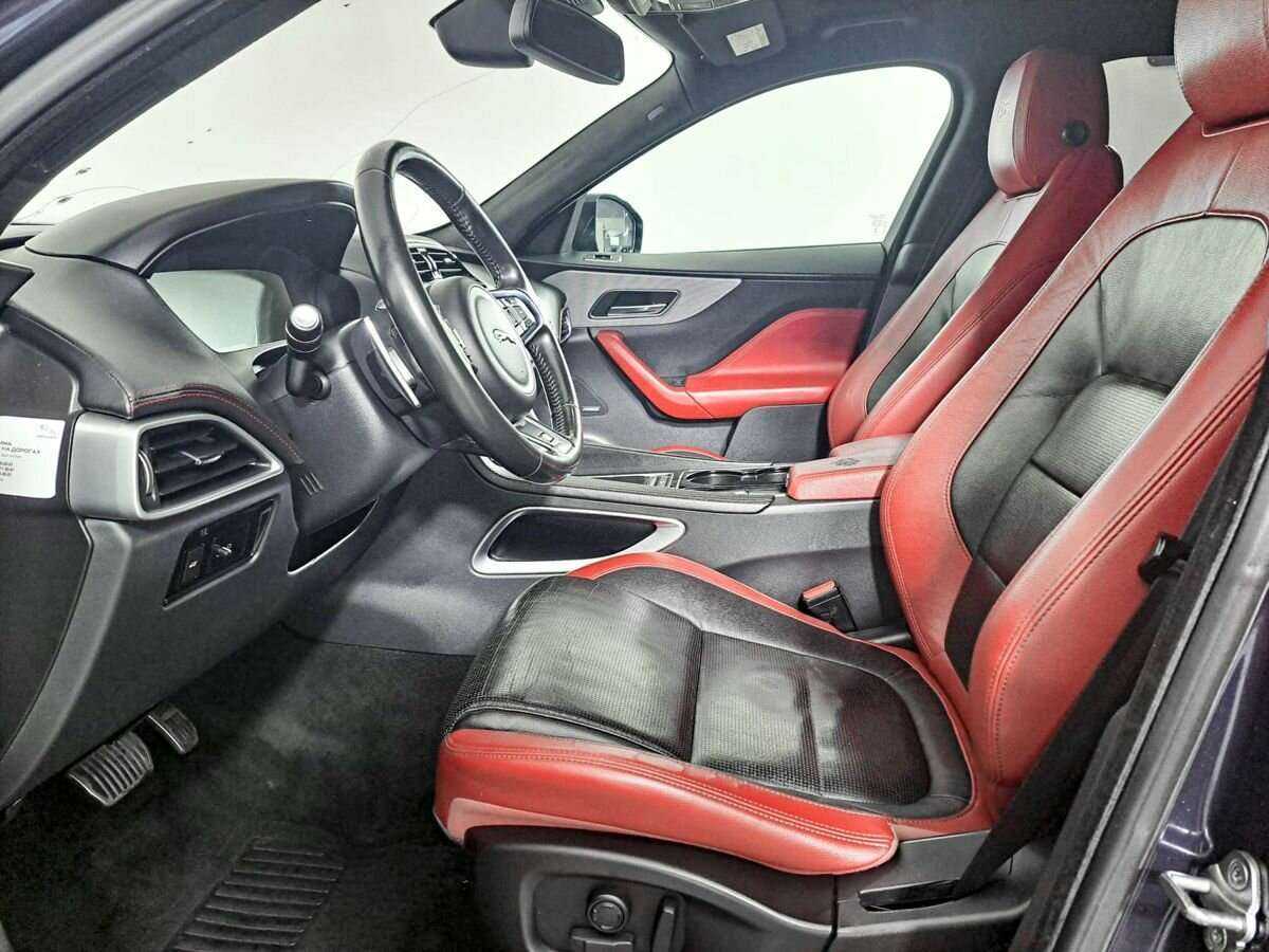 Купить Jaguar F-Pace с пробегом. Фото: #11