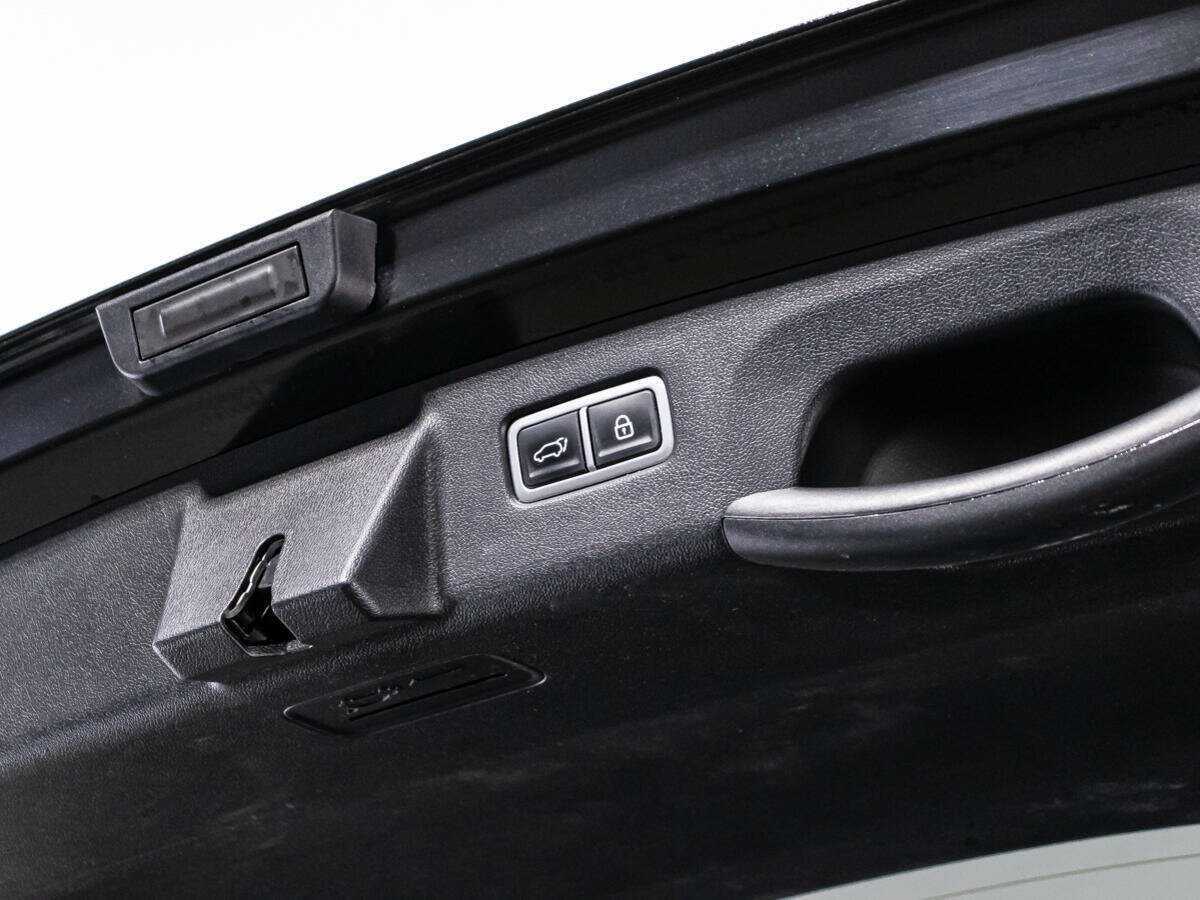 Купить Kia Sorento с пробегом. Фото: #15
