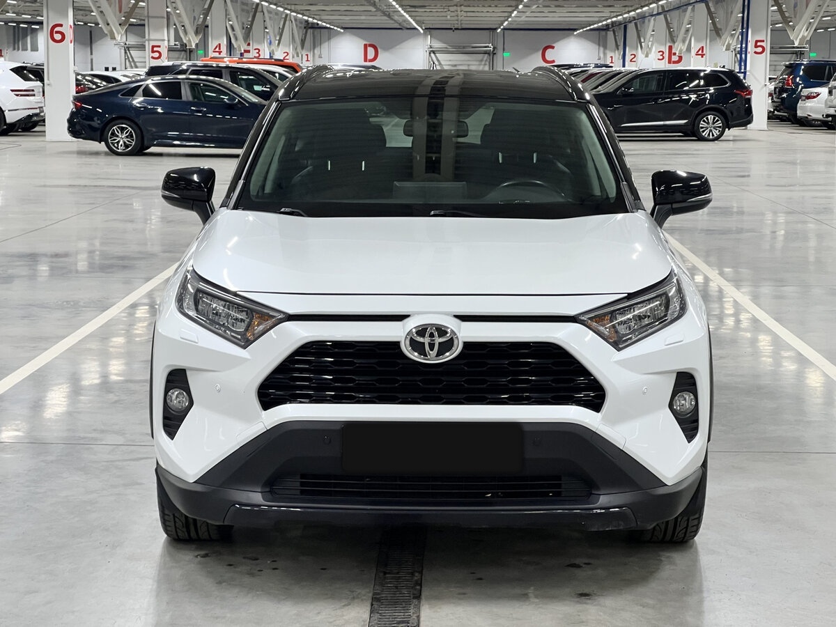 Купить Toyota RAV4 с пробегом. Фото: #1