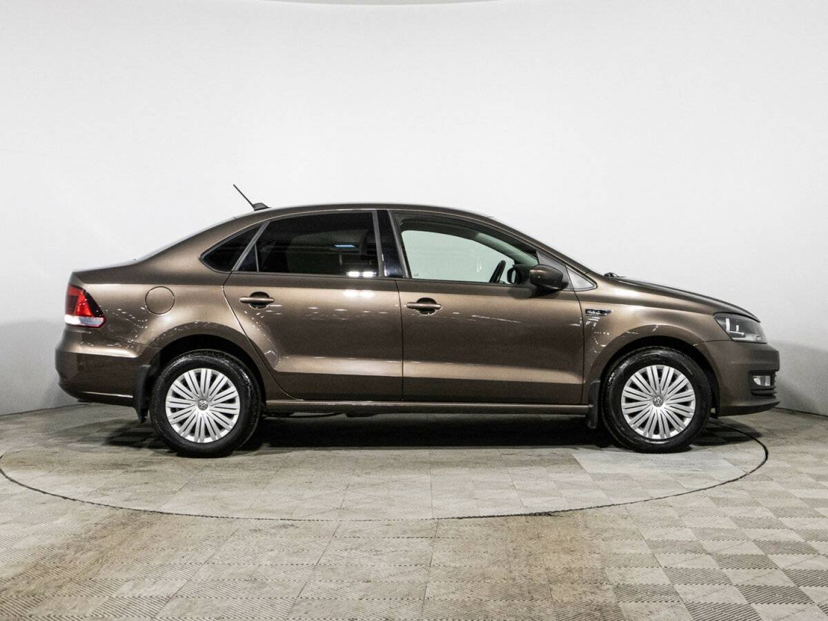 Купить Volkswagen Polo с пробегом. Фото: #3