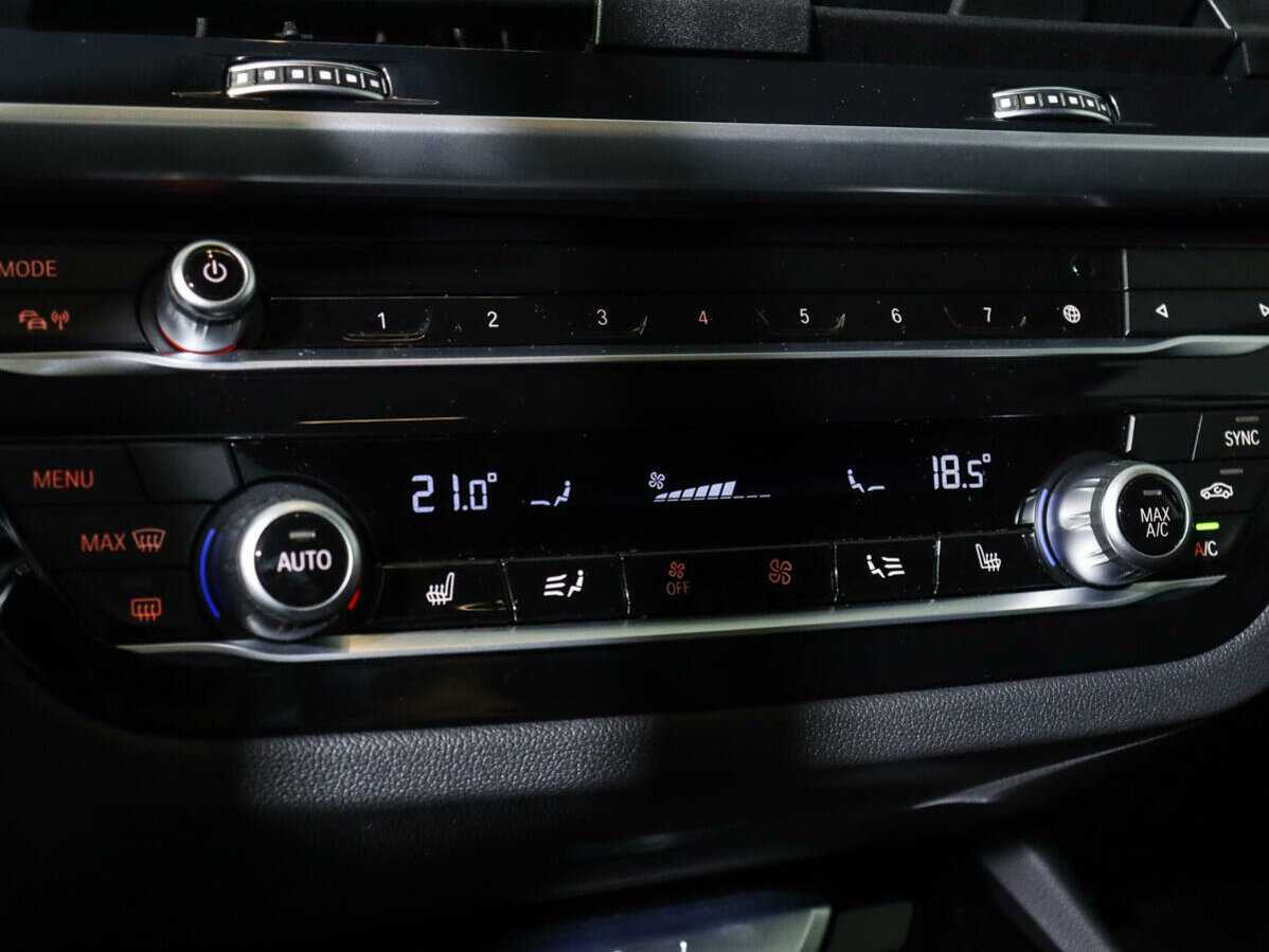 Купить BMW X3 с пробегом. Фото: #22