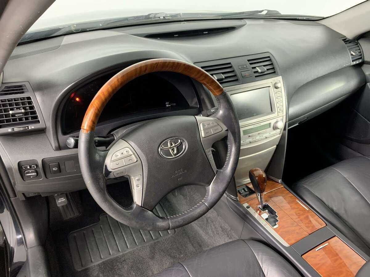 Купить Toyota Camry с пробегом. Фото: #15