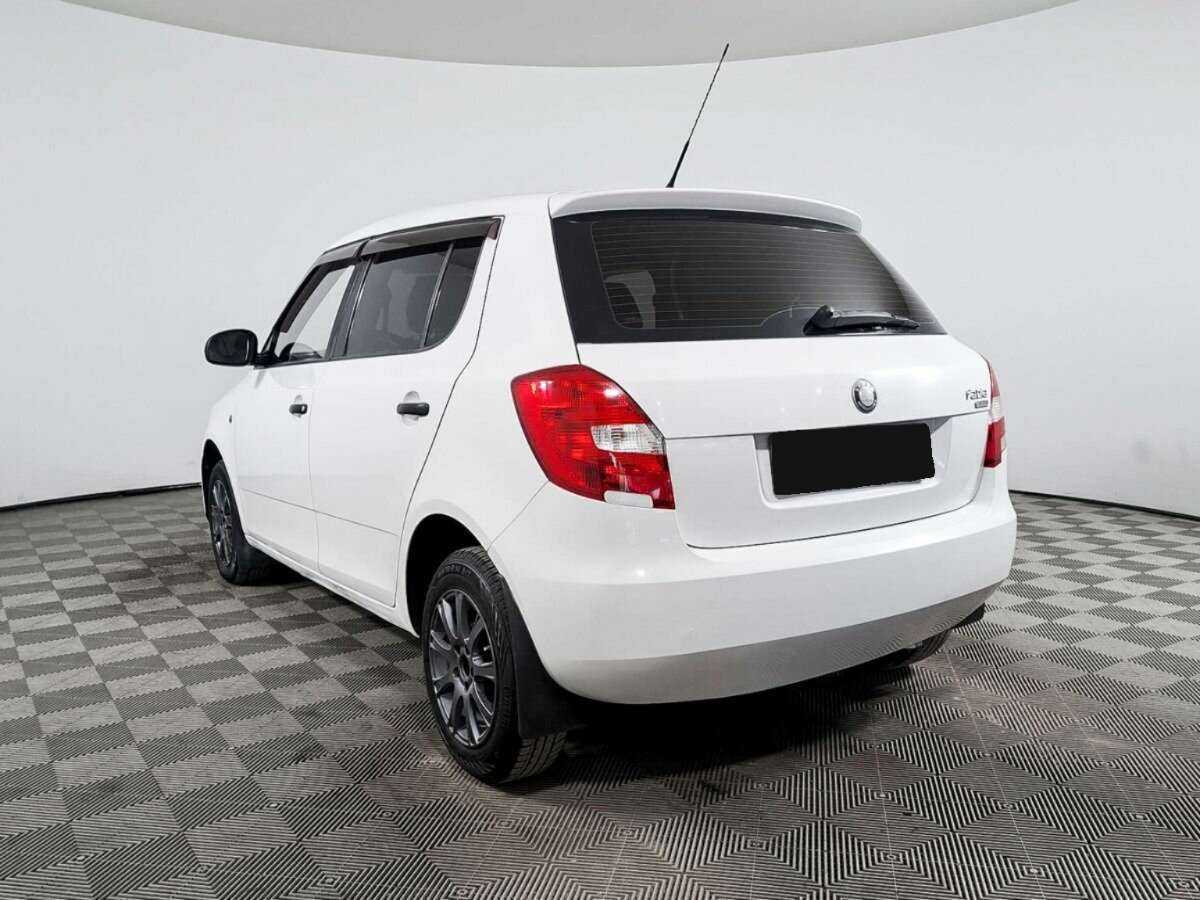 Купить Skoda Fabia с пробегом. Фото: #6