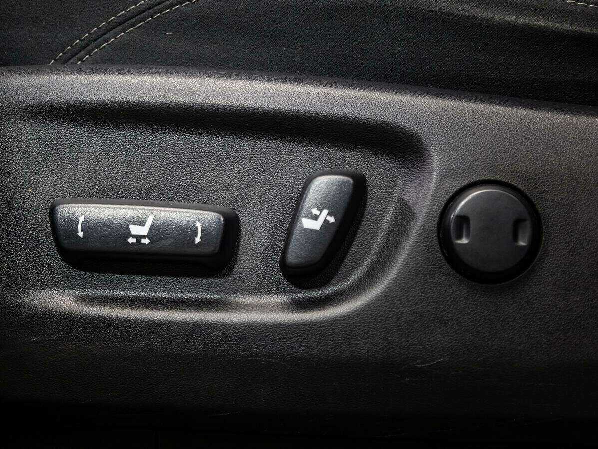 Купить Toyota Land Cruiser Prado с пробегом. Фото: #14
