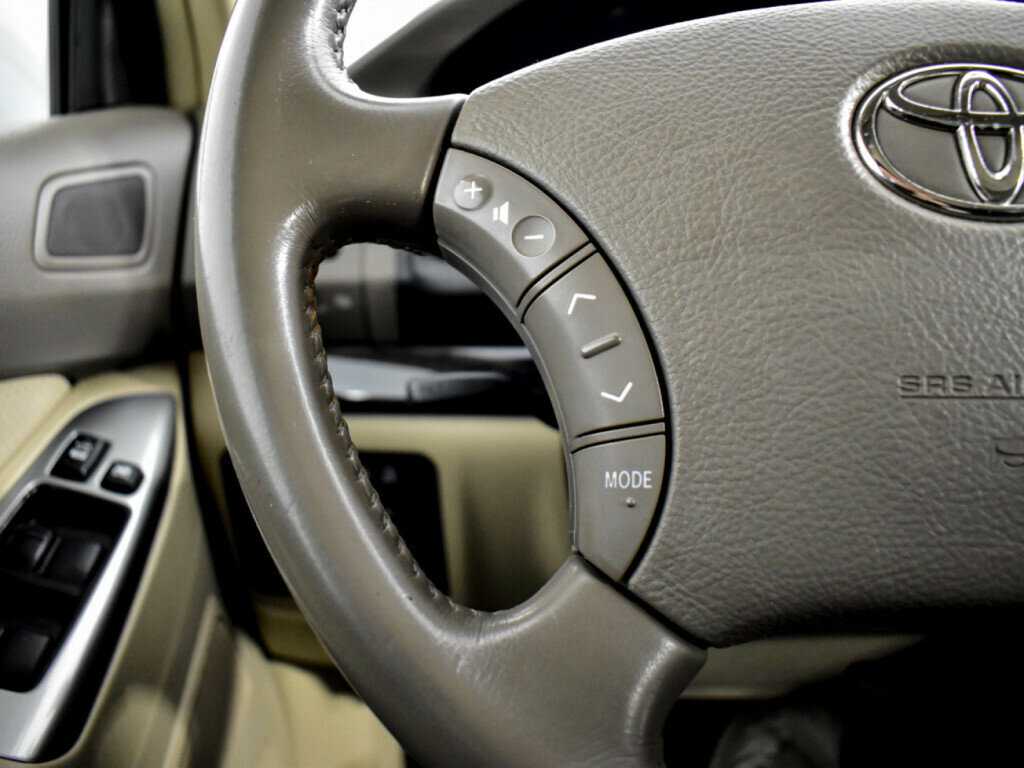 Купить Toyota Land Cruiser Prado с пробегом. Фото: #14