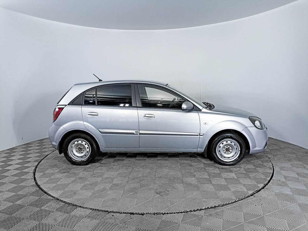 Купить Kia Rio с пробегом. Фото: #3