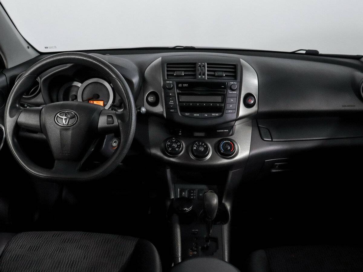 Купить Toyota RAV4 с пробегом. Фото: #9