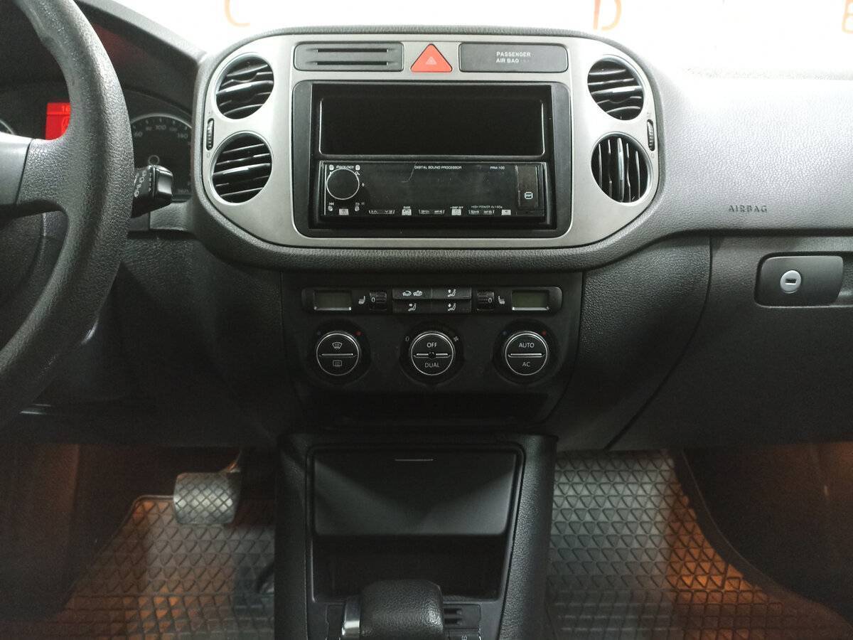 Купить Volkswagen Tiguan с пробегом. Фото: #14
