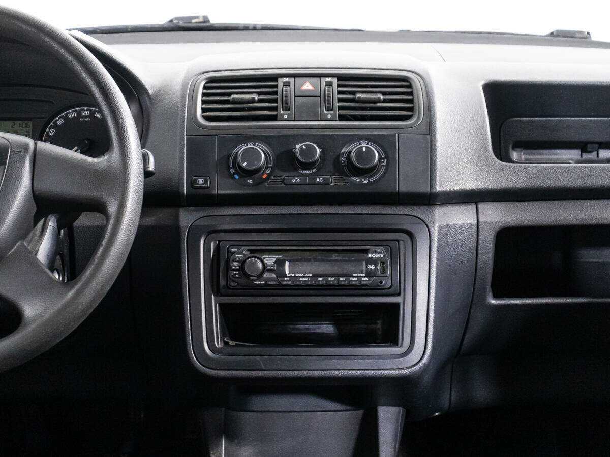 Купить Skoda Fabia с пробегом. Фото: #13