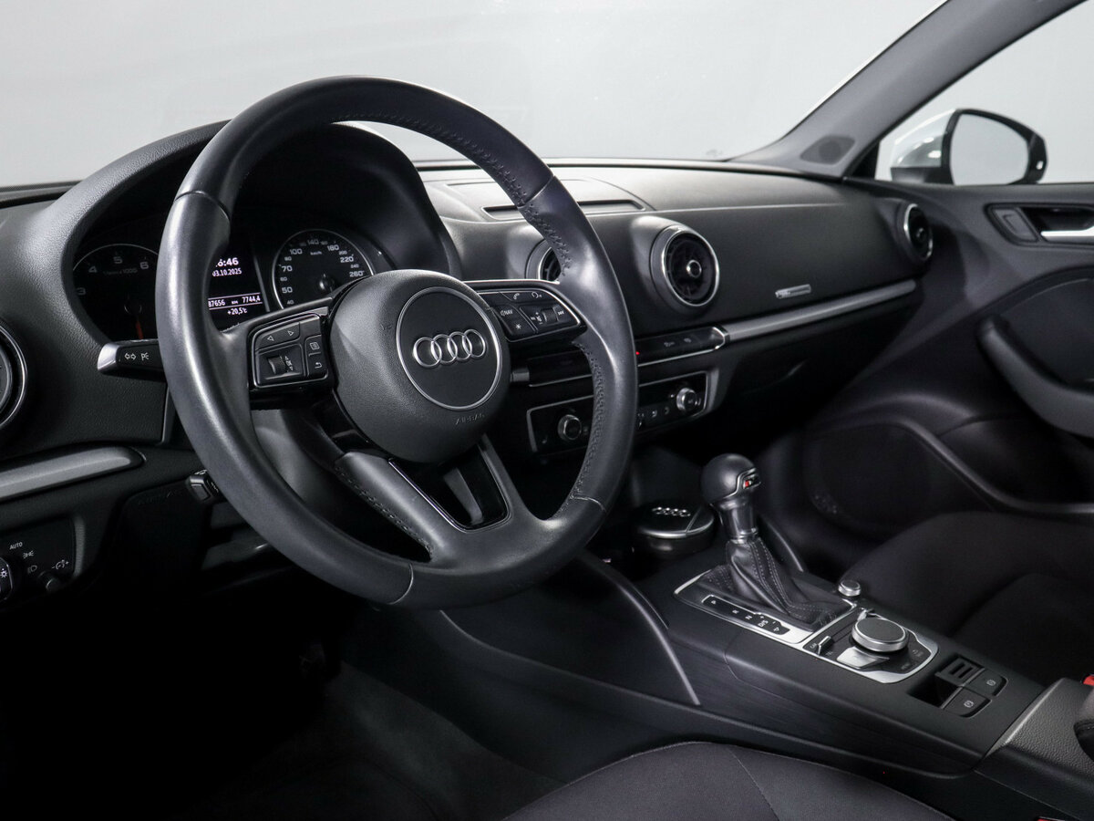 Купить Audi A3 с пробегом. Фото: #10