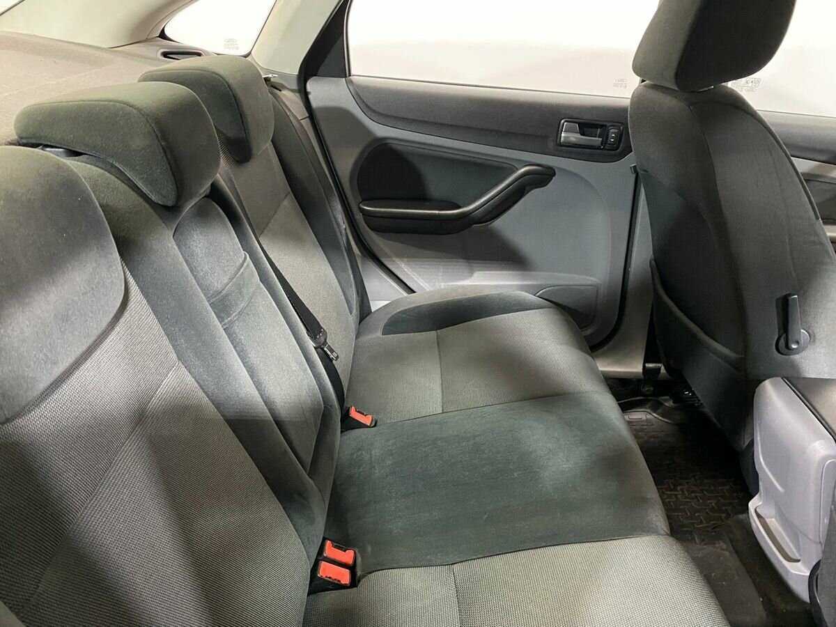 Купить Ford Focus с пробегом. Фото: #11