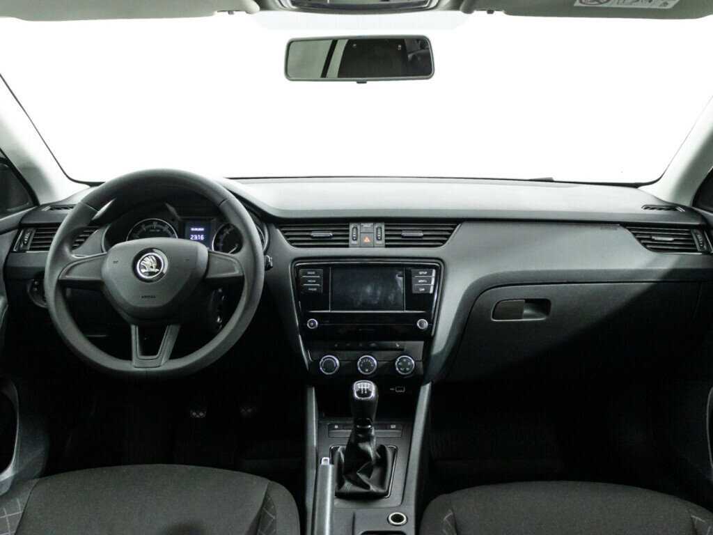 Купить Skoda Octavia с пробегом. Фото: #12