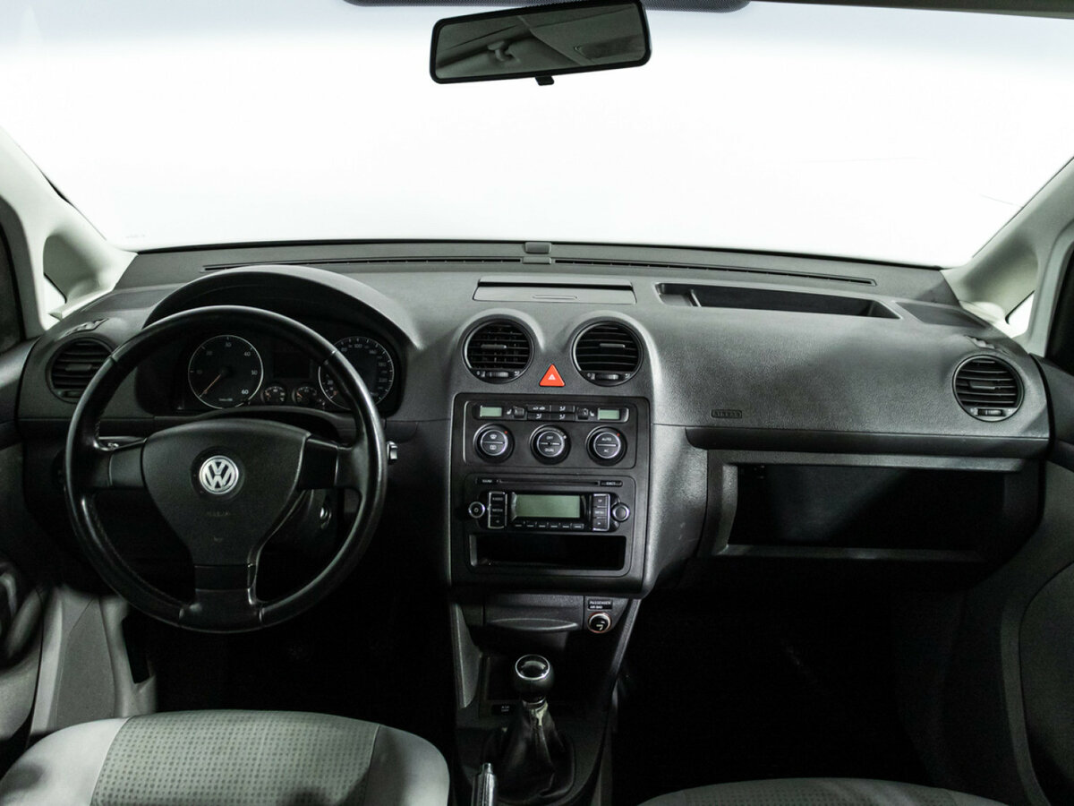 Купить Volkswagen Caddy с пробегом. Фото: #10