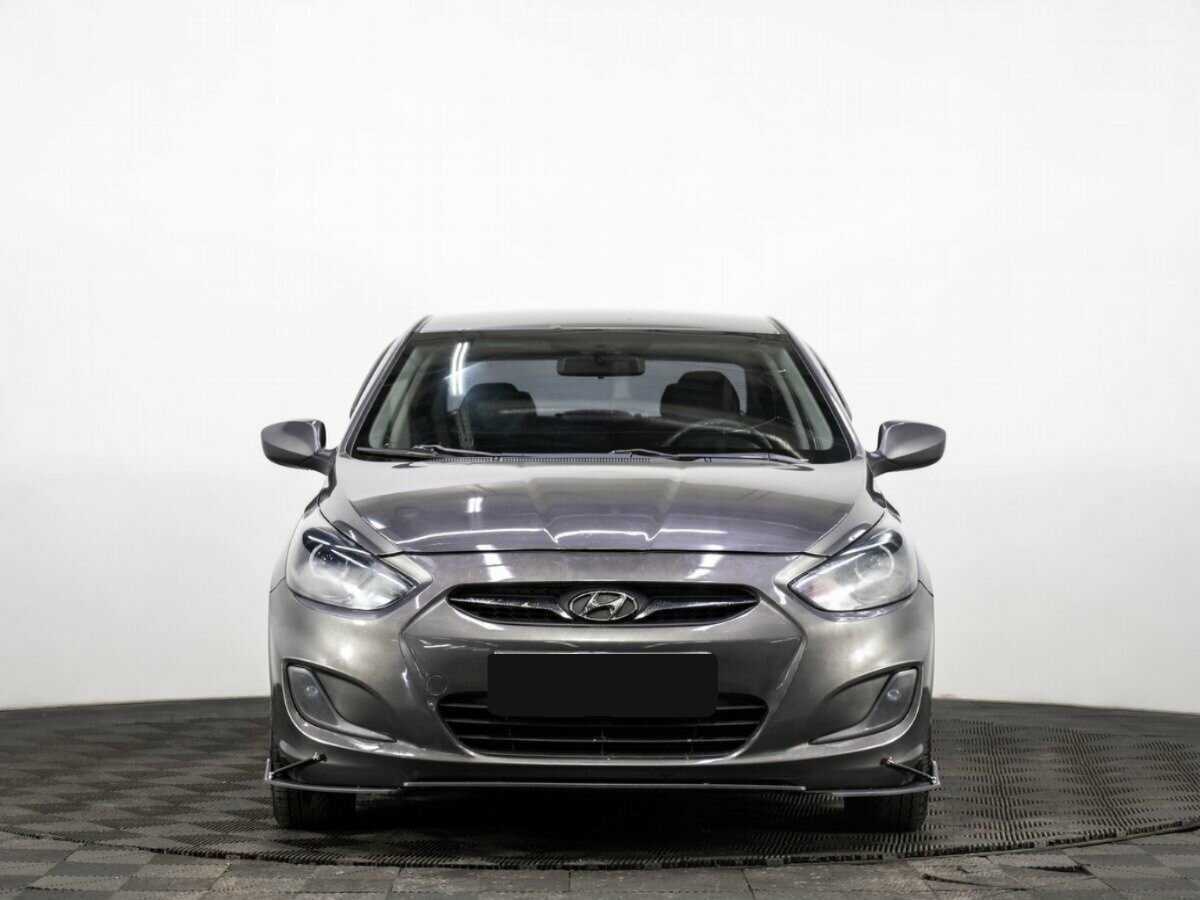 Купить Hyundai Solaris с пробегом. Фото: #1