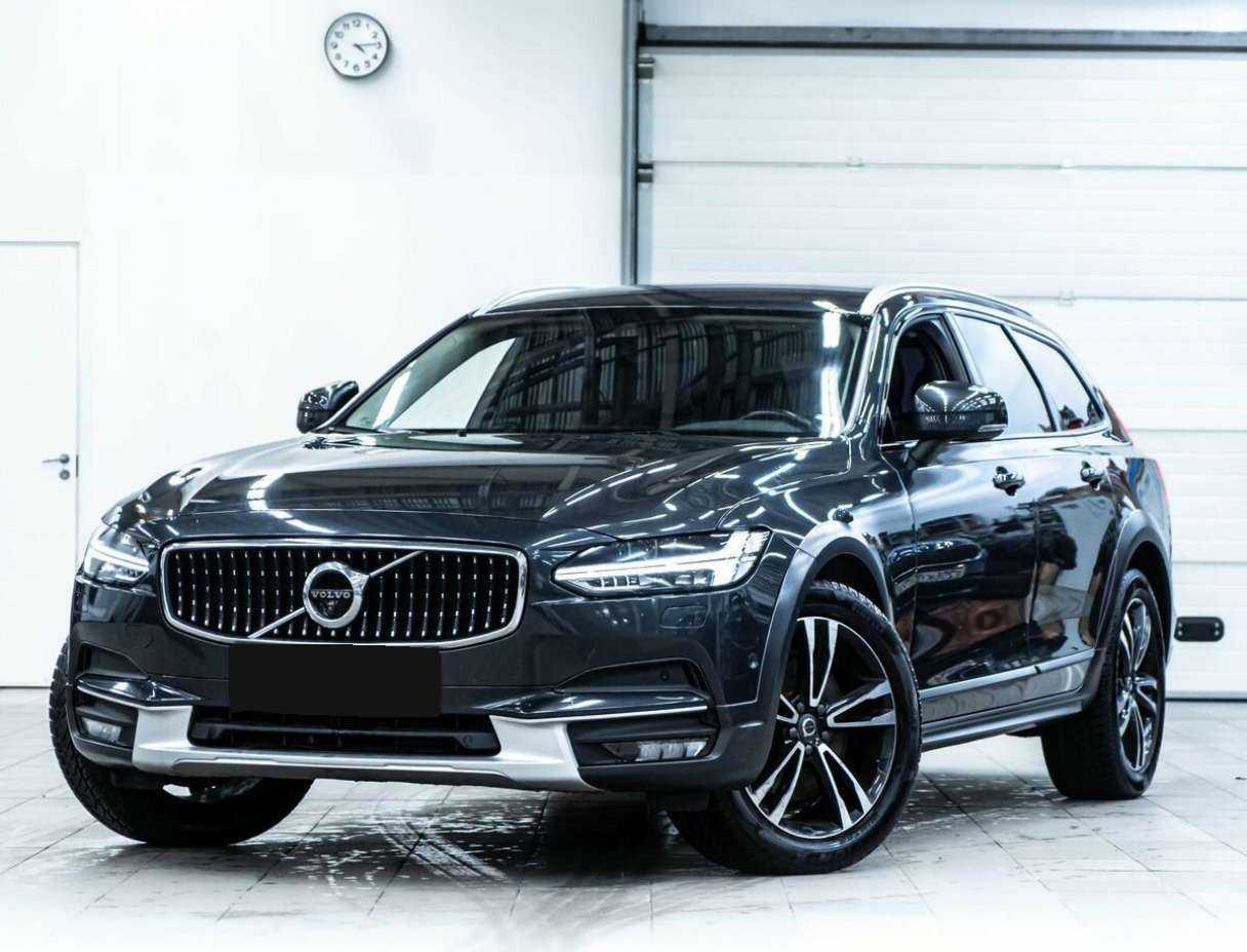 Купить Volvo V90 Cross Country с пробегом. Посмотреть фото