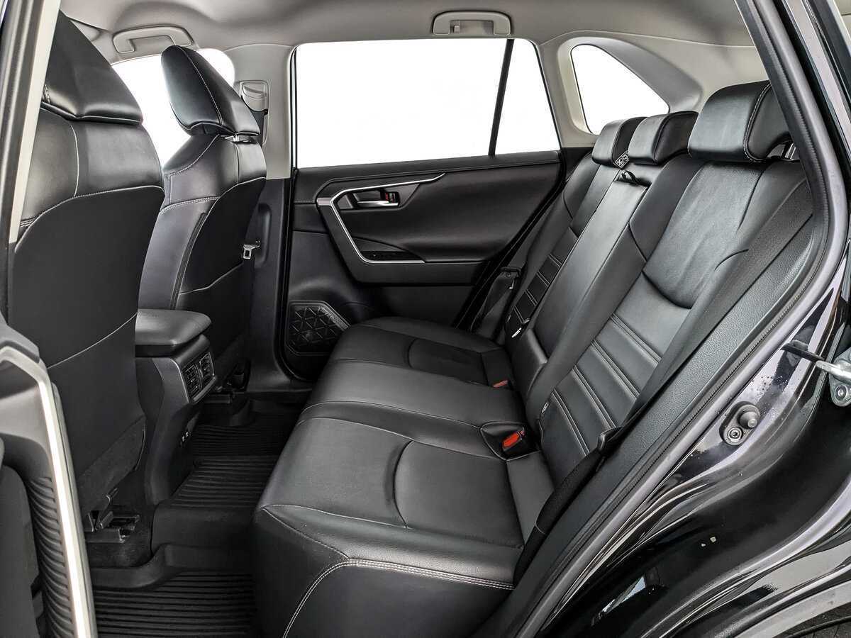 Купить Toyota RAV4 с пробегом. Фото: #13