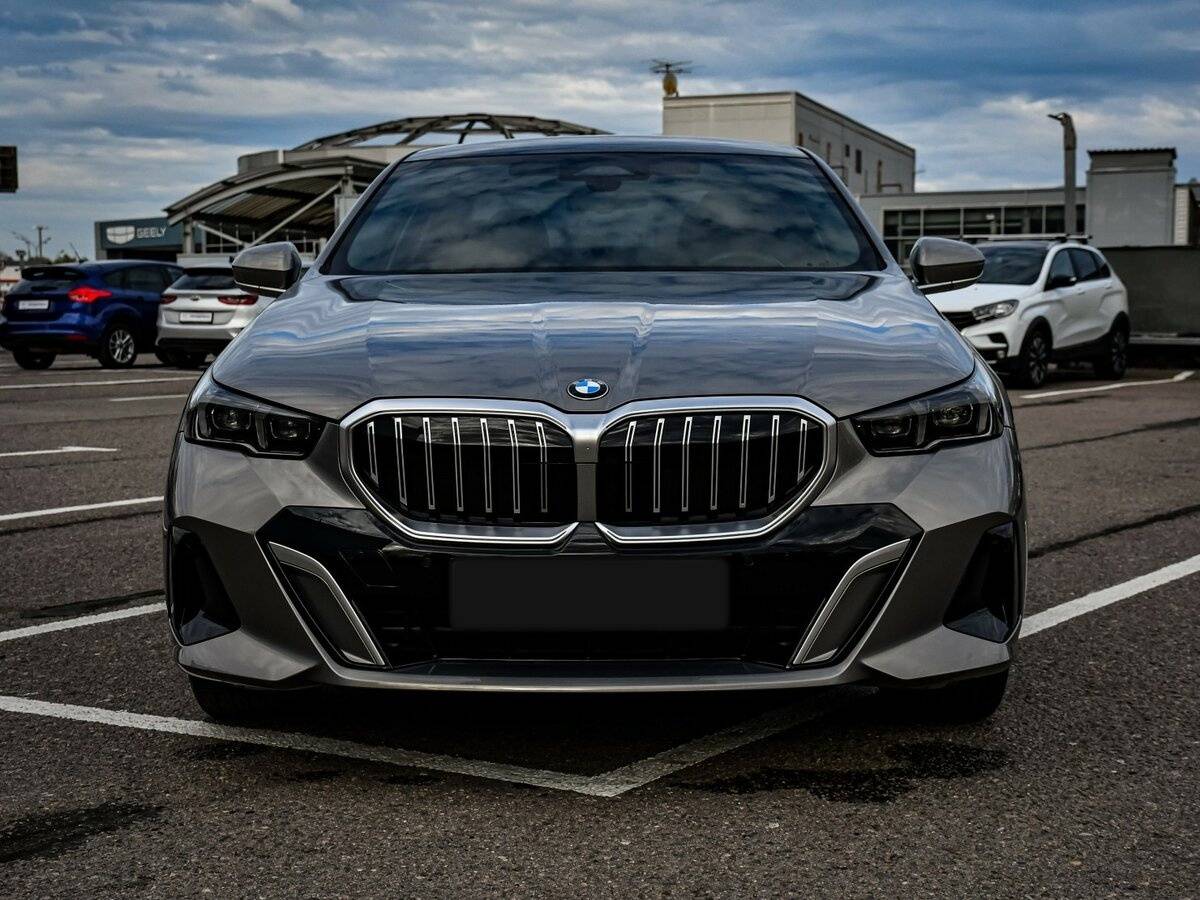 Купить BMW 5 серии с пробегом. Фото: #1