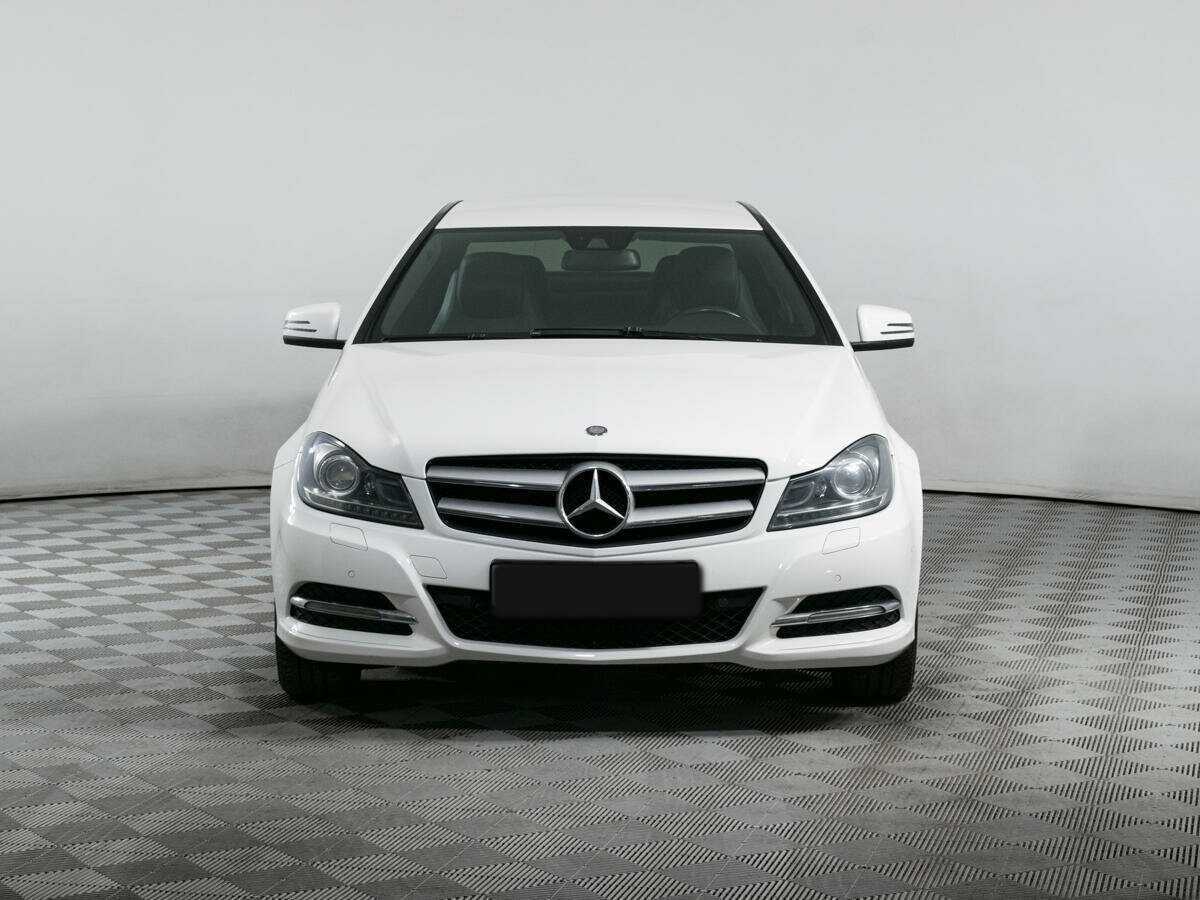 Купить Mercedes-Benz C-Класс с пробегом. Фото: #1