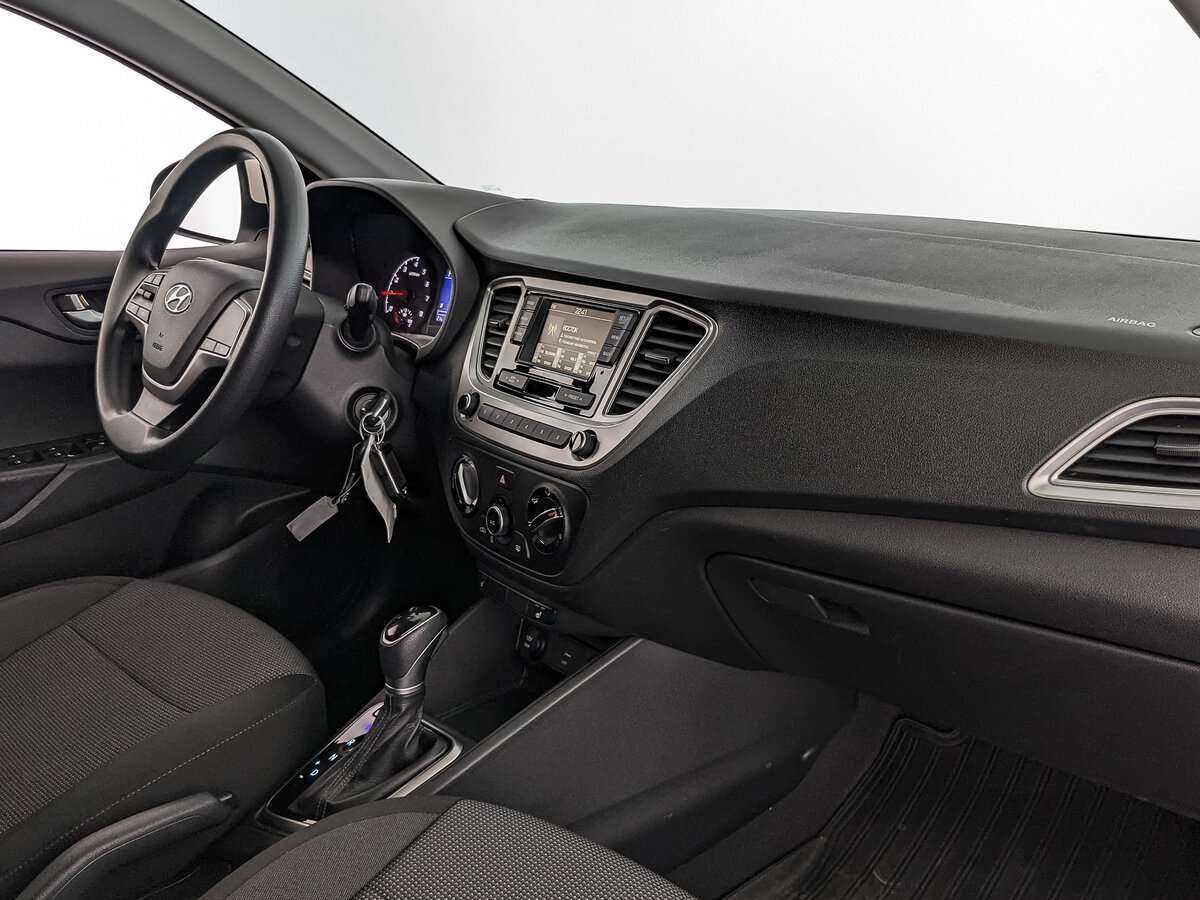 Купить Hyundai Solaris с пробегом. Фото: #8