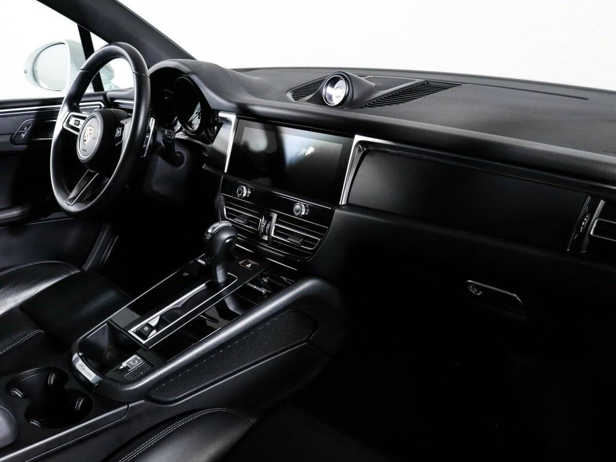 Купить Porsche Macan с пробегом. Фото: #8
