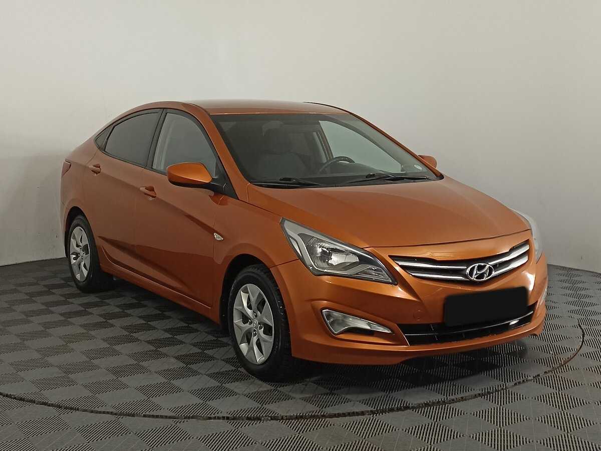 Купить Hyundai Solaris с пробегом. Фото: #2