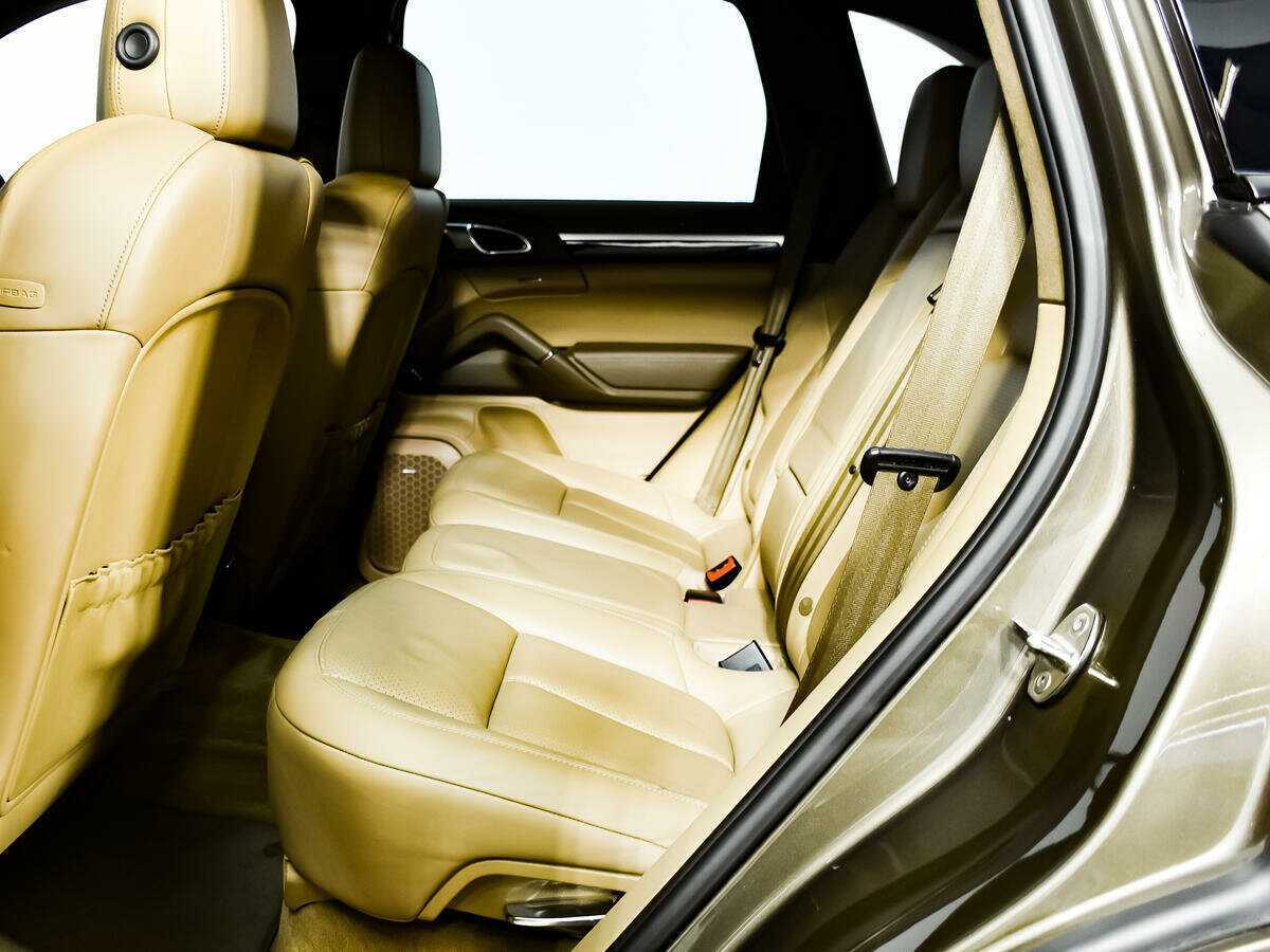 Купить Porsche Cayenne с пробегом. Фото: #9