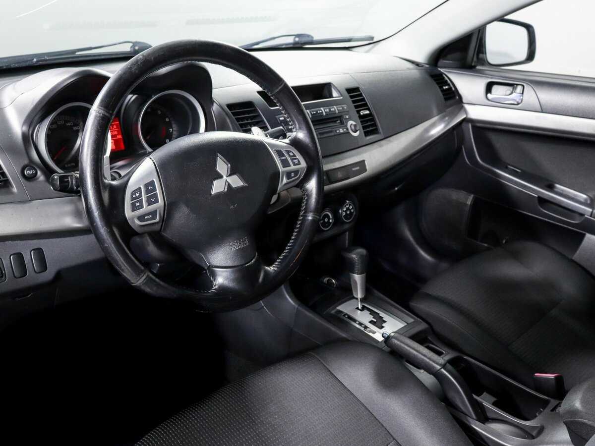 Купить Mitsubishi Lancer с пробегом. Фото: #10