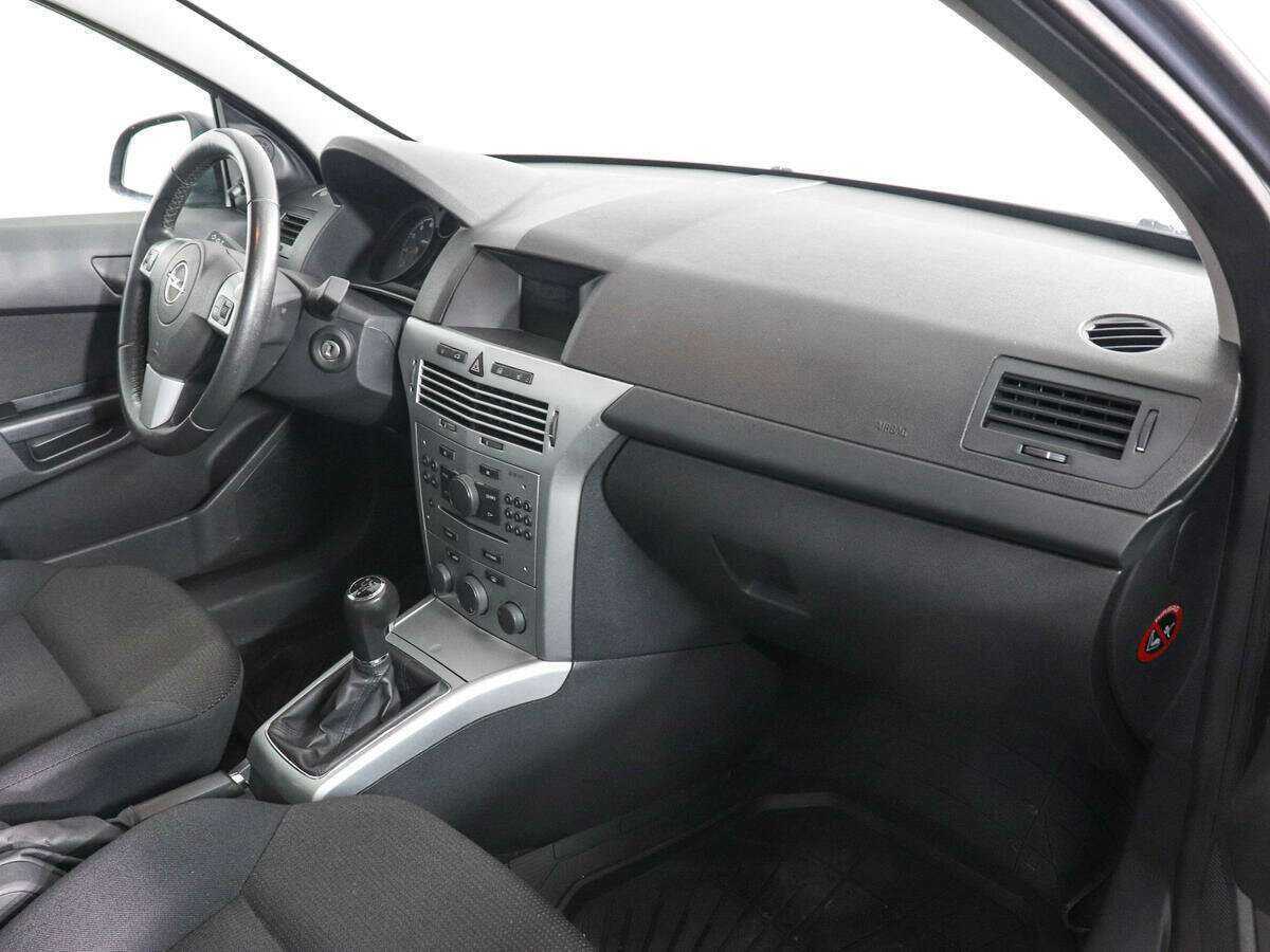 Купить Opel Astra с пробегом. Фото: #9
