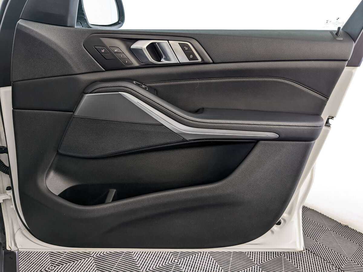 Купить BMW X5 с пробегом. Фото: #24