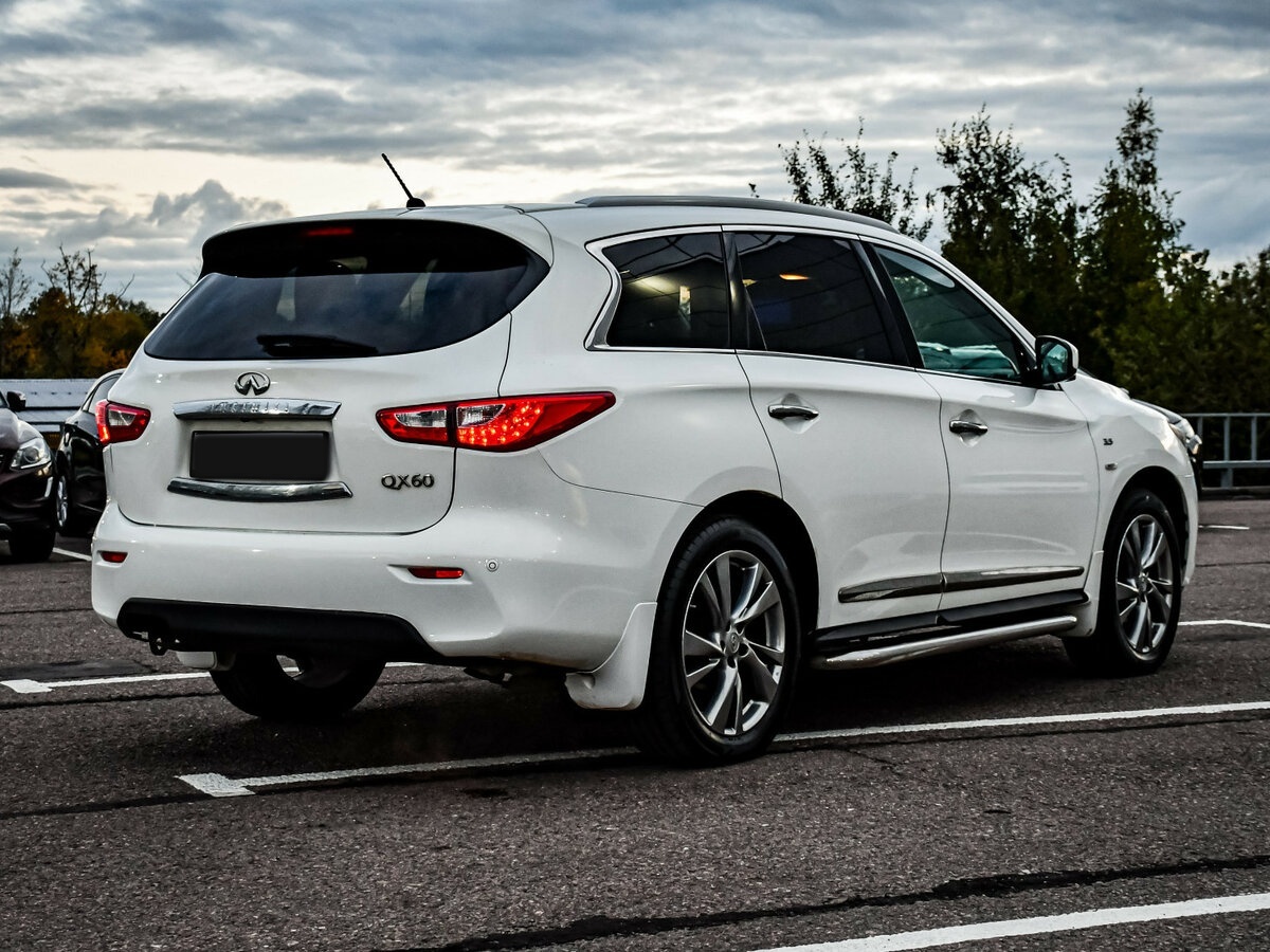 Купить Infiniti QX60 с пробегом. Фото: #4