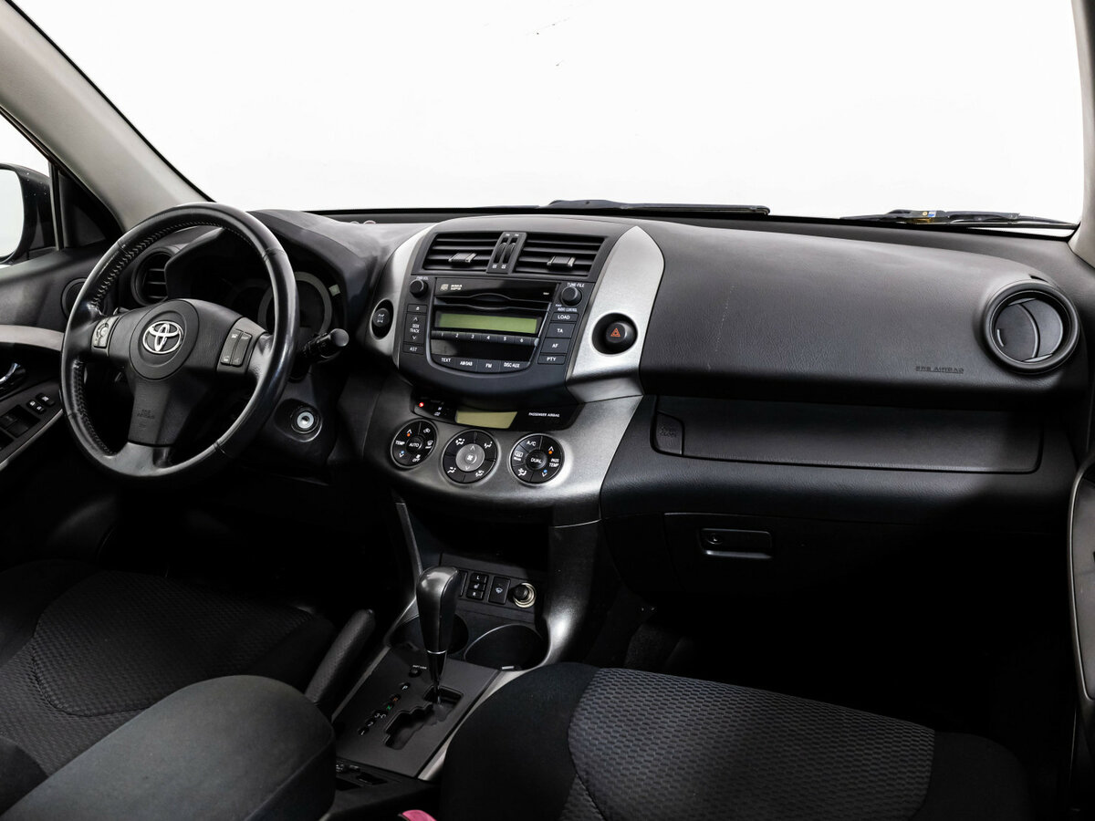 Купить Toyota RAV4 с пробегом. Фото: #10