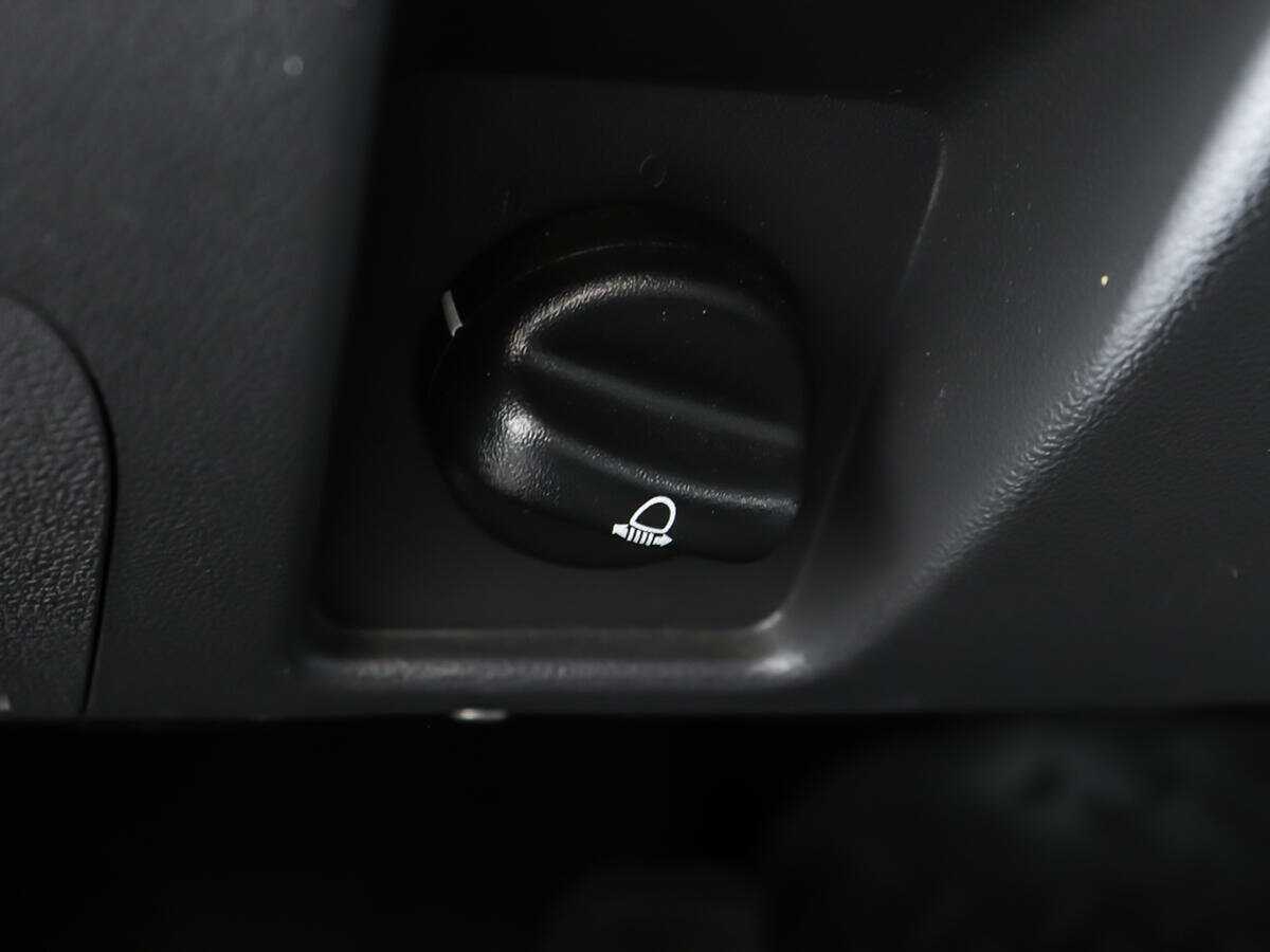 Купить Renault Sandero с пробегом. Фото: #12