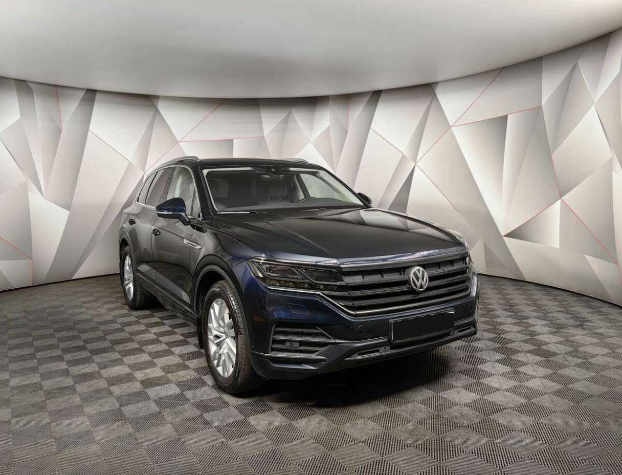 Купить Volkswagen Touareg с пробегом. Фото: #2