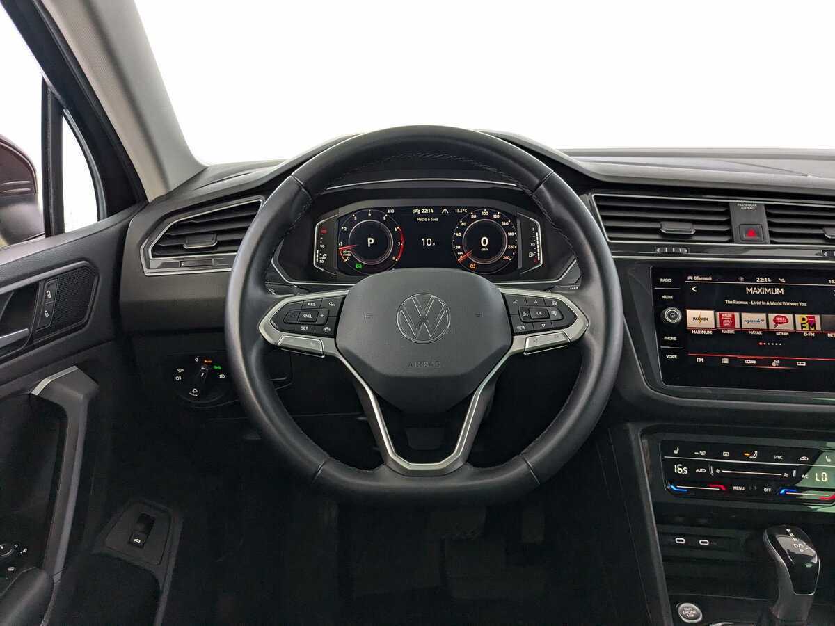Купить Volkswagen Tiguan с пробегом. Фото: #19