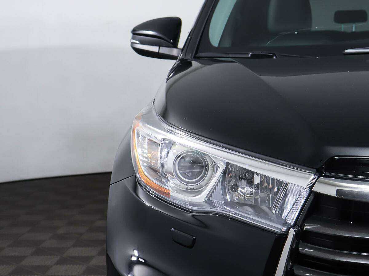 Купить Toyota Highlander с пробегом. Фото: #25