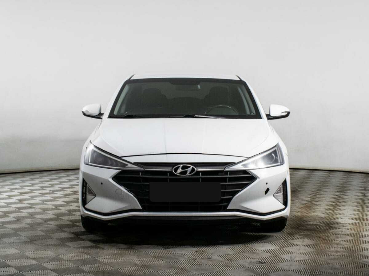 Купить Hyundai Elantra с пробегом. Фото: #1