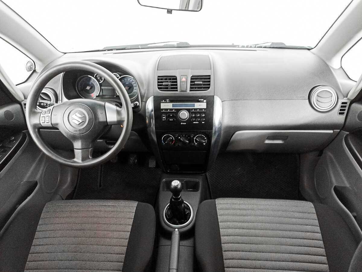 Купить Suzuki SX4 с пробегом. Фото: #11