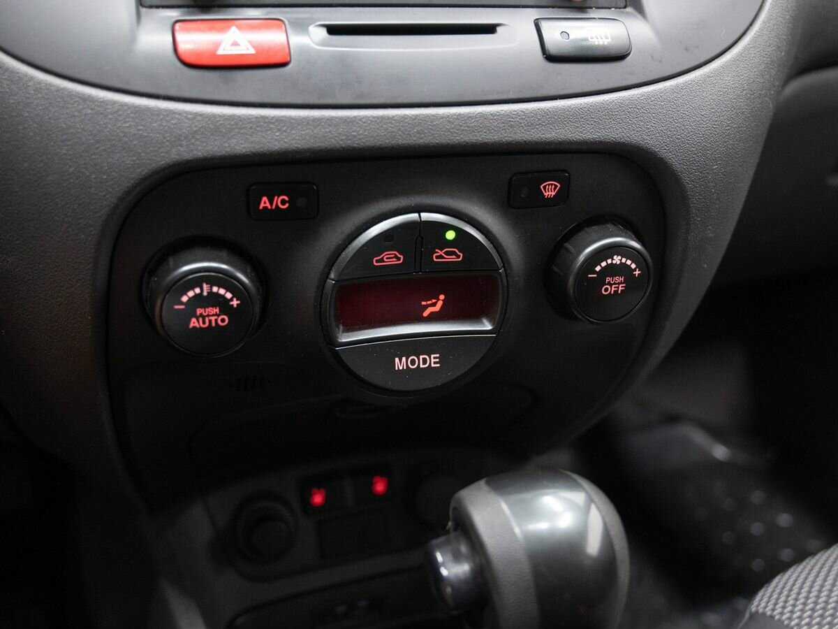 Купить Kia Rio с пробегом. Фото: #17