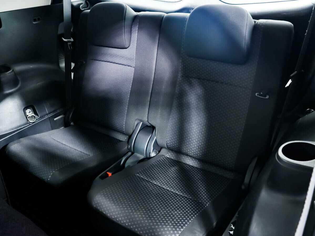 Купить Toyota Verso с пробегом. Фото: #12