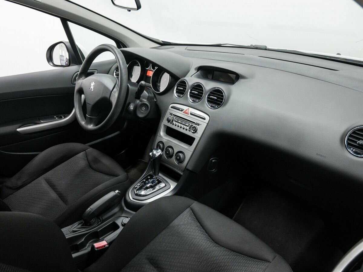Купить Peugeot 308 с пробегом. Фото: #6