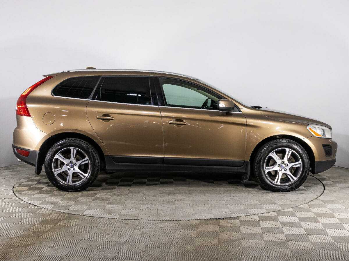 Купить Volvo XC60 с пробегом. Фото: #3