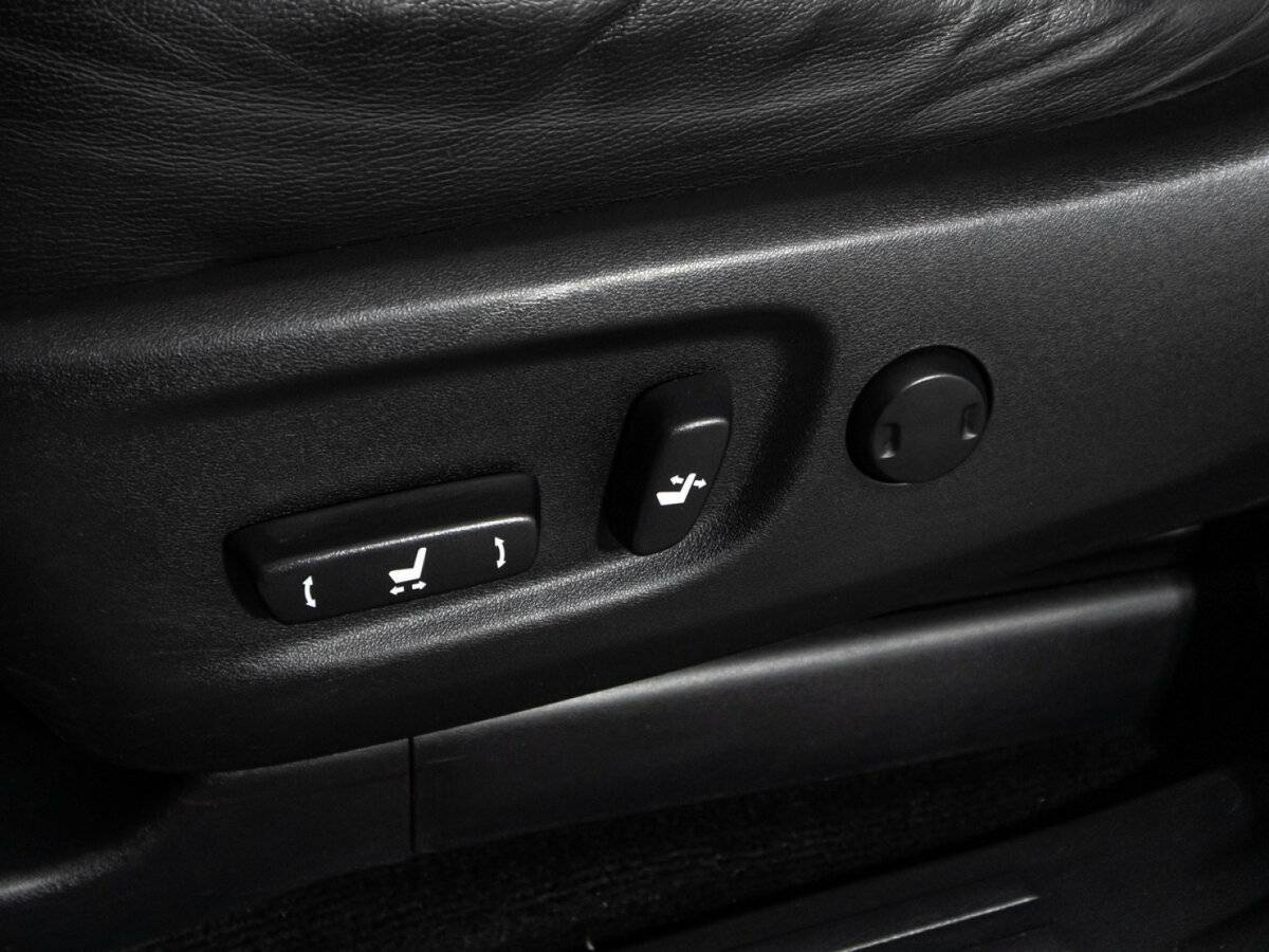 Купить Toyota Land Cruiser Prado с пробегом. Фото: #15
