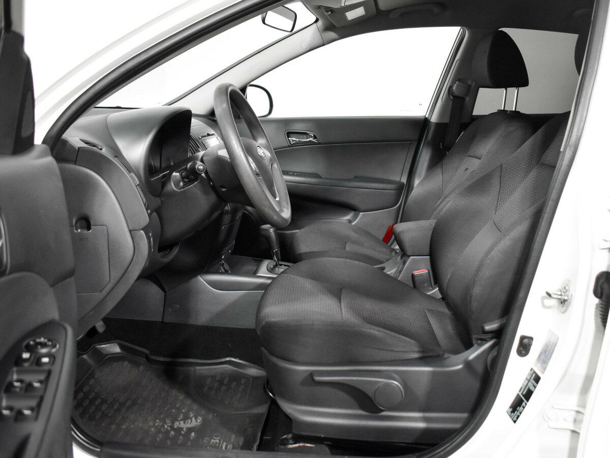 Купить Hyundai i30 с пробегом. Фото: #7