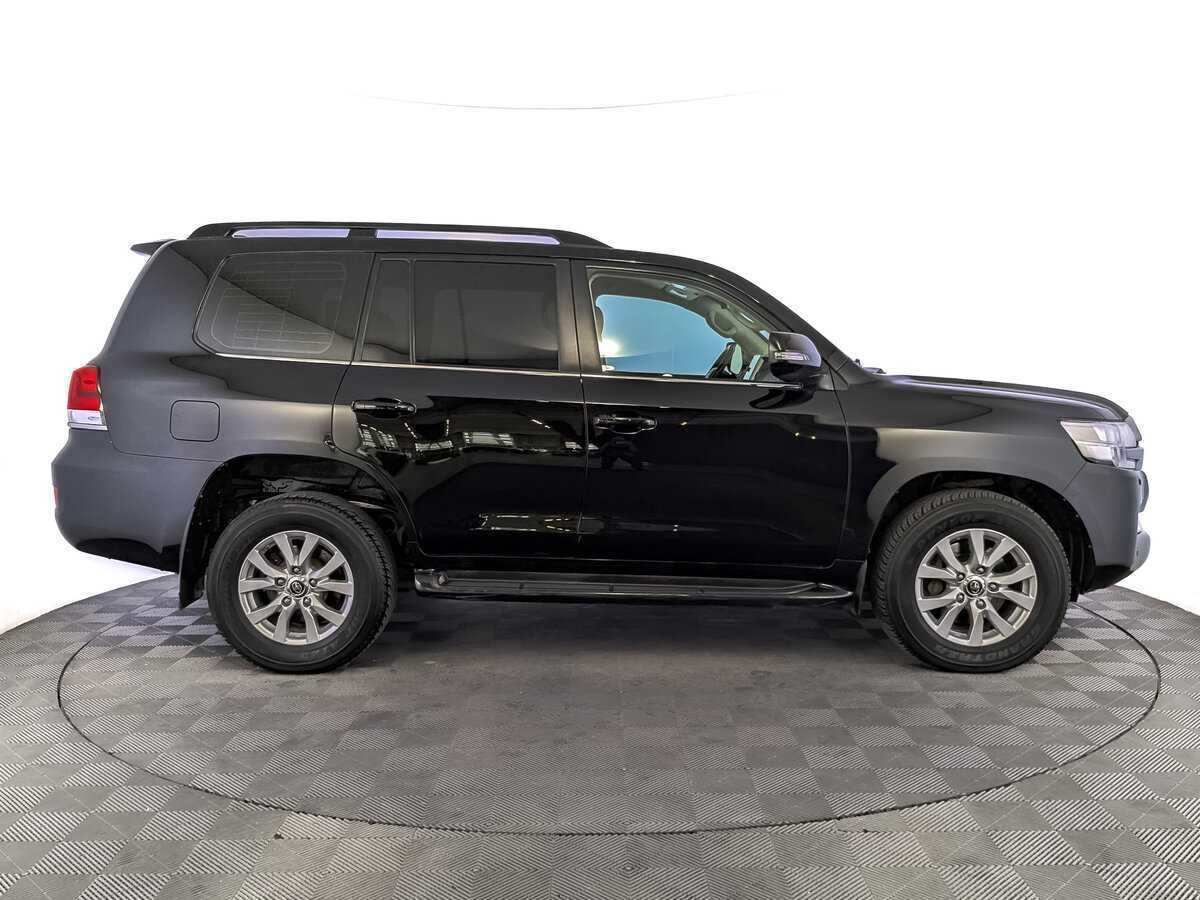 Купить Toyota Land Cruiser с пробегом. Фото: #3