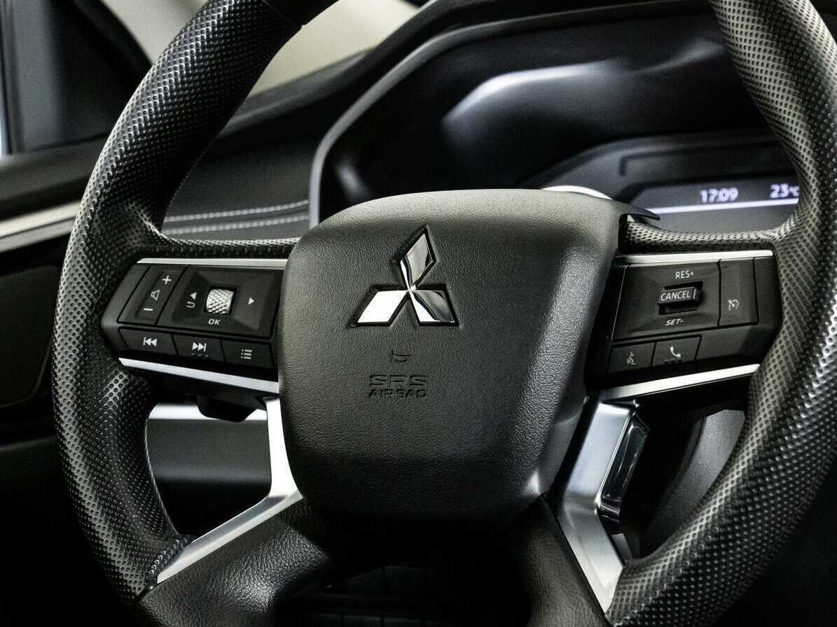 Купить Mitsubishi Outlander с пробегом. Фото: #8