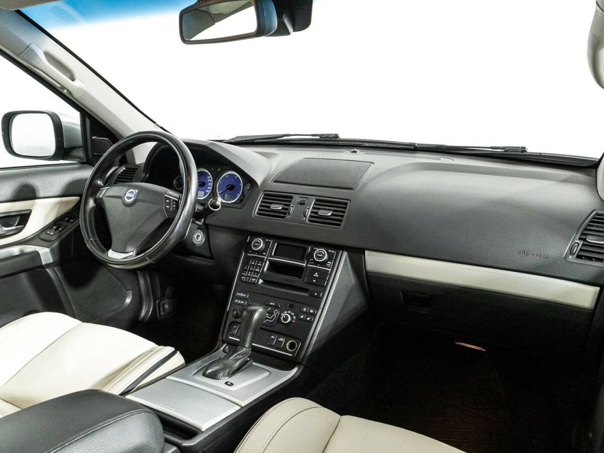 Купить Volvo XC90 с пробегом. Фото: #8