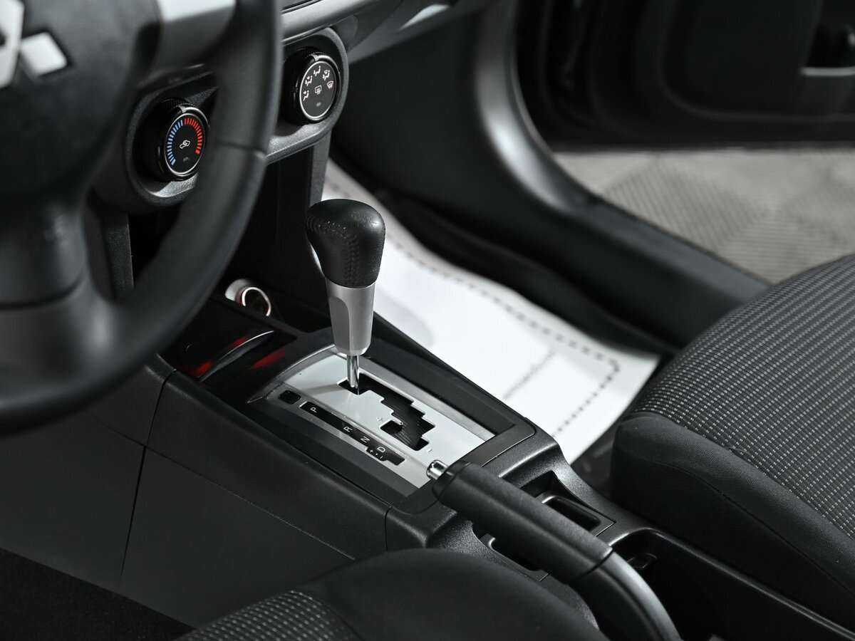 Купить Mitsubishi Lancer с пробегом. Фото: #9