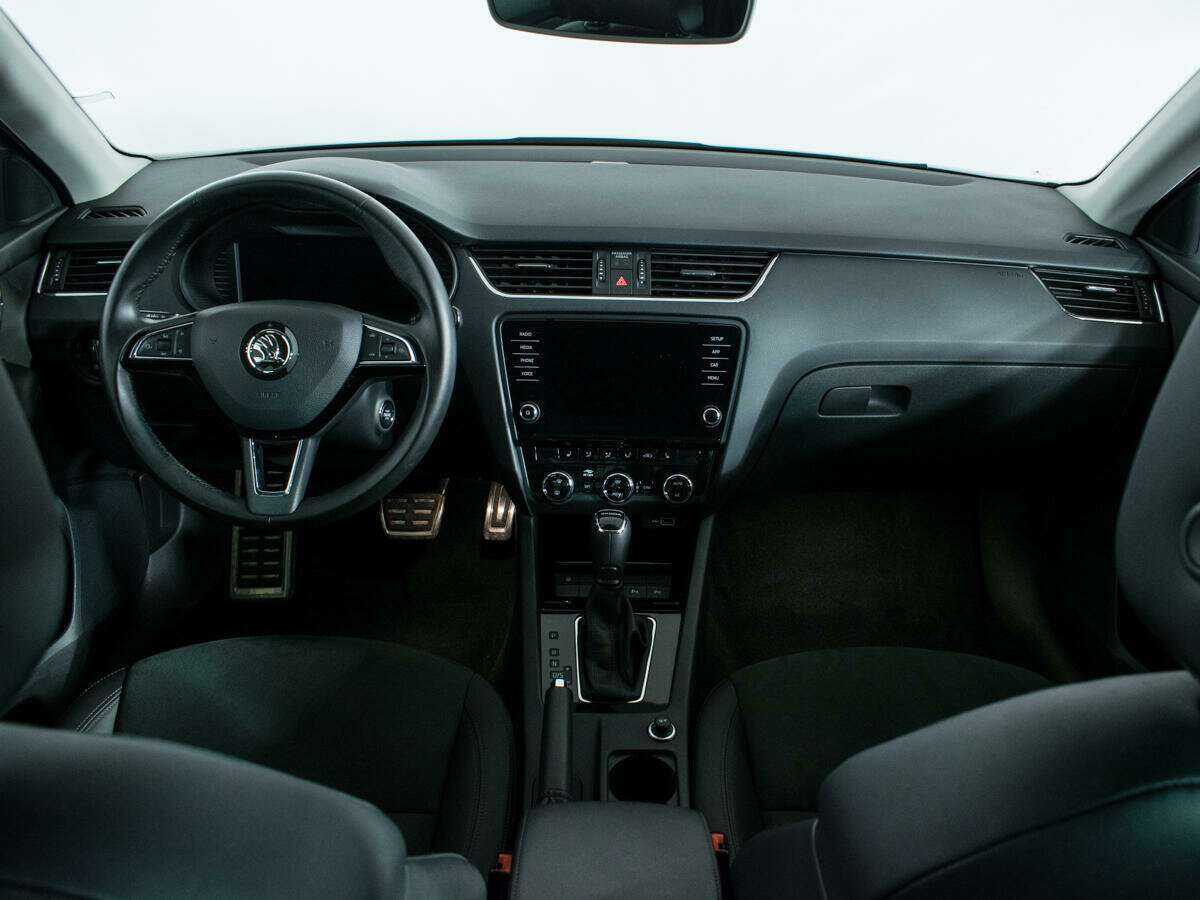 Купить Skoda Octavia с пробегом. Фото: #11